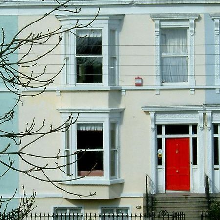 Claremont House Bed and Breakfast Dún Laoghaire Eksteriør billede